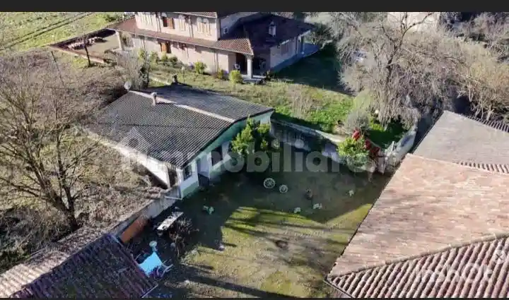 Villa in vendita a Godiasco Salice Terme
