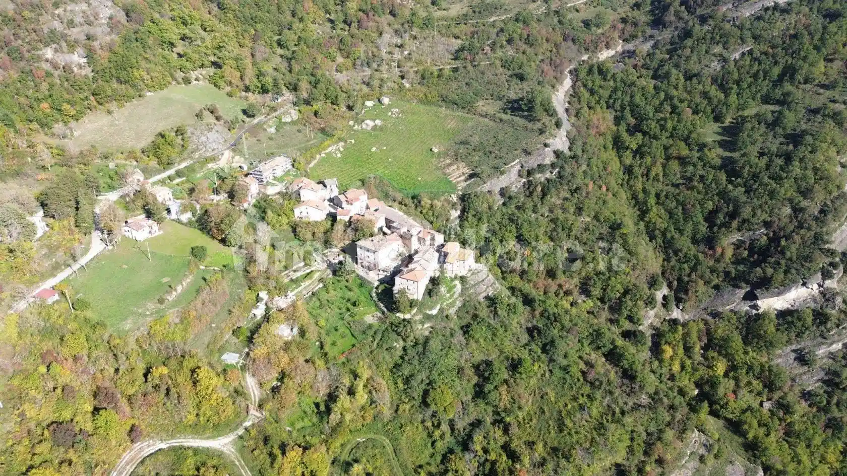 Rustico - Casale in vendita a Acquasanta Terme