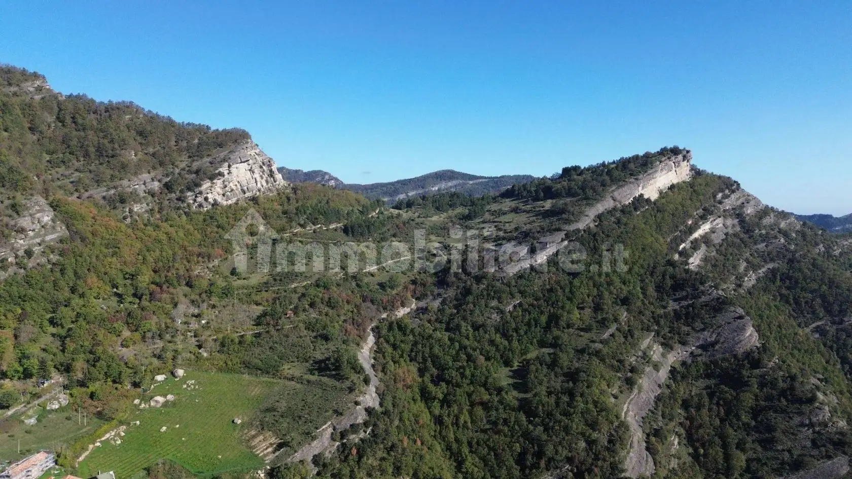 Casale piazza Terme 26, Acquasanta Terme - foto 2