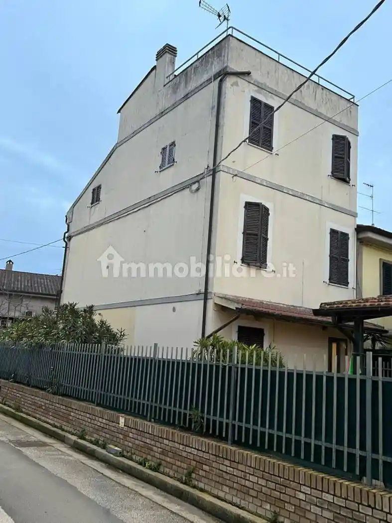 Casa indipendente in vendita a Civitanova Marche