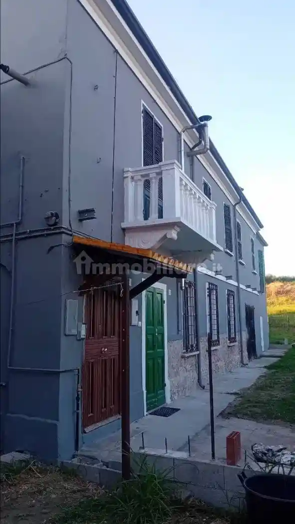 Appartamento in vendita a Borgocarbonara