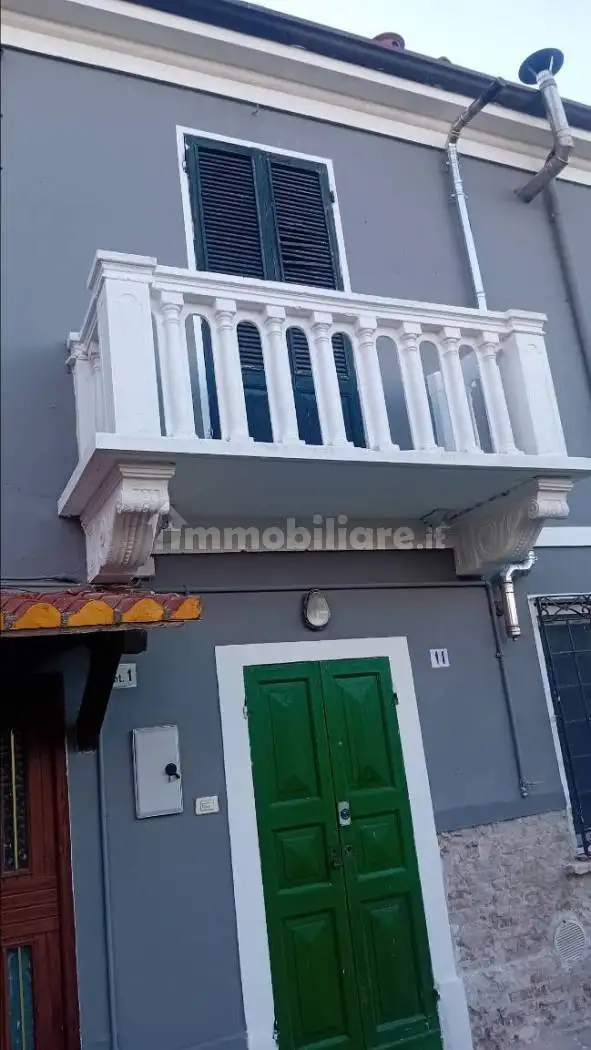 Quadrilocale via Ugo Roncada 3, Borgofranco Sul Po, Borgocarbonara - foto 3