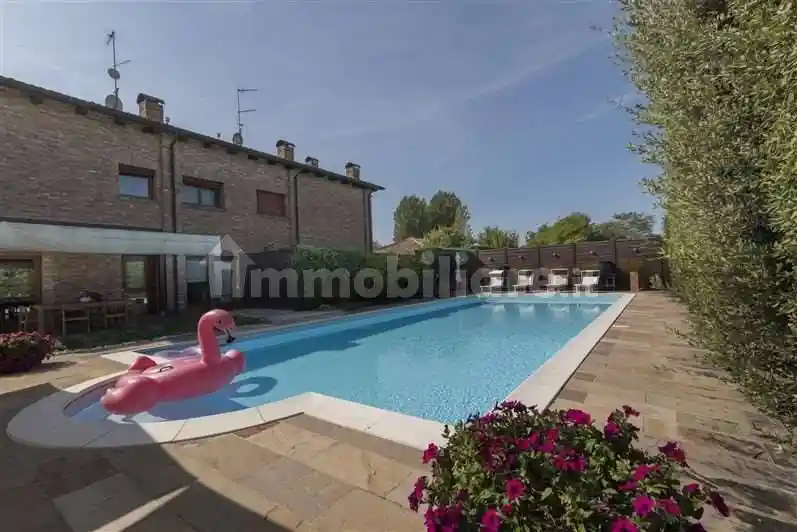 Villa in vendita a Ferrara