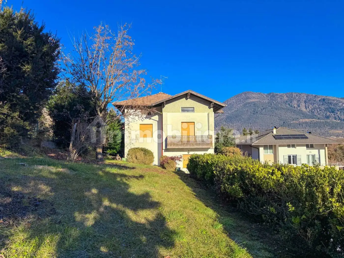 Villa in vendita a Cis