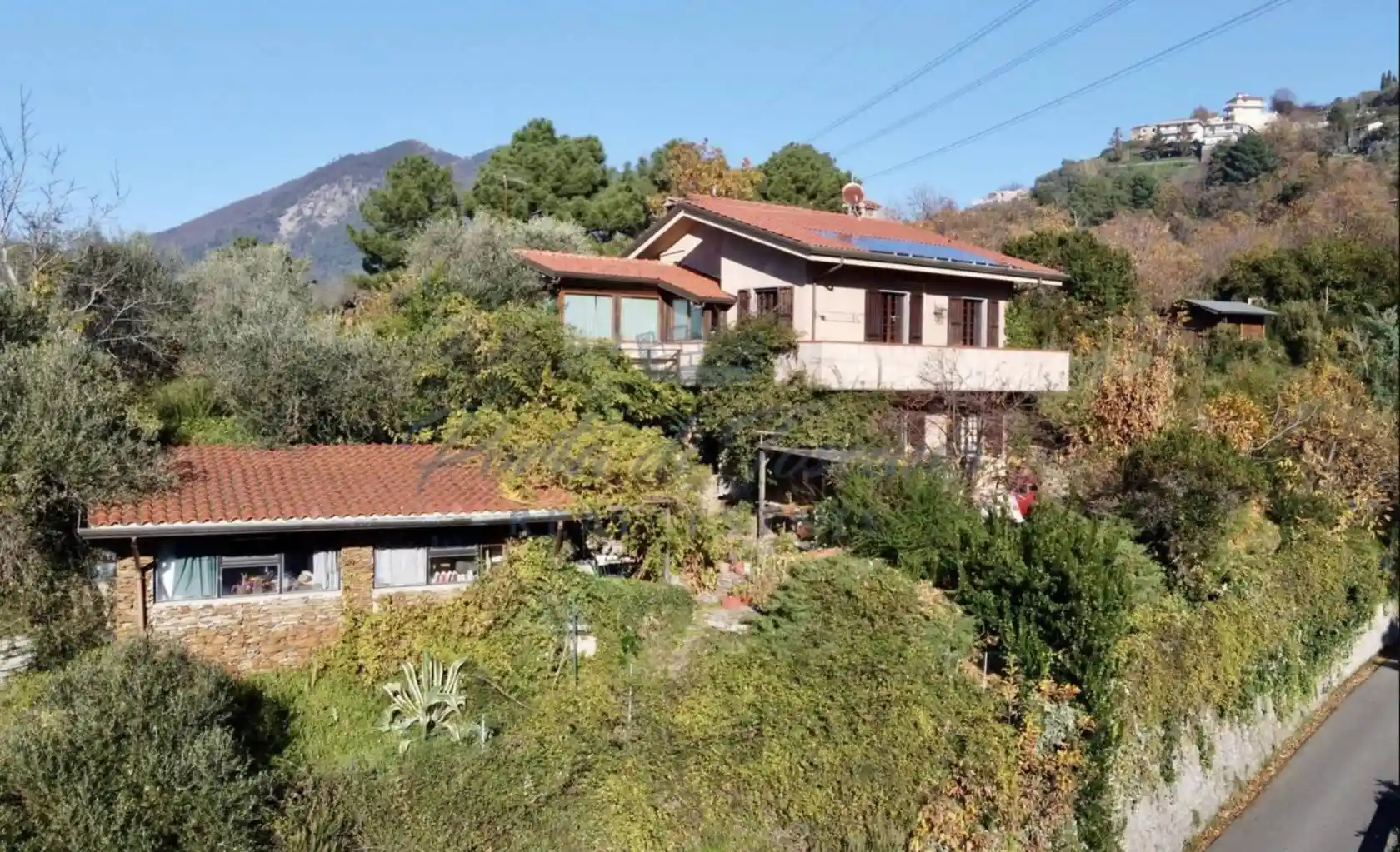 Villa in vendita a Massa