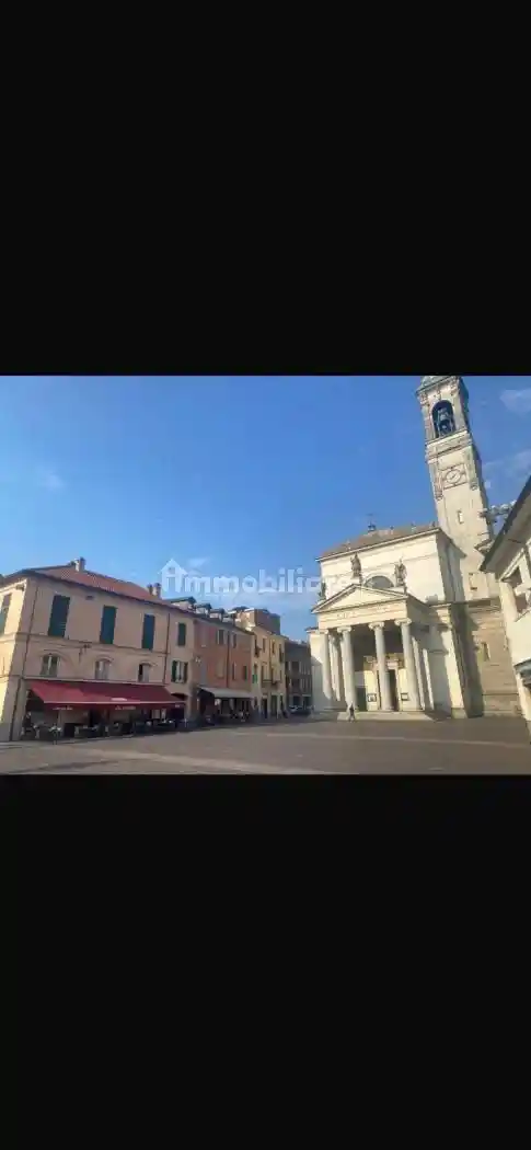 Appartamento in affitto a Rho