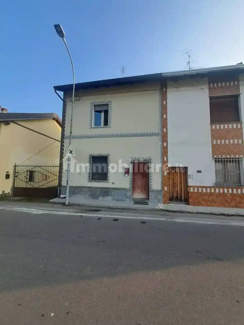 Casa indipendente in vendita a Parabiago