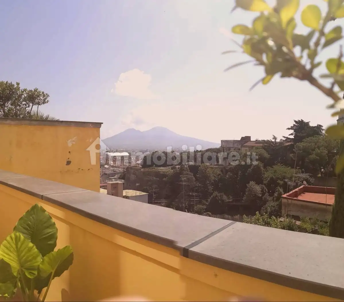 Appartamento in affitto a Napoli