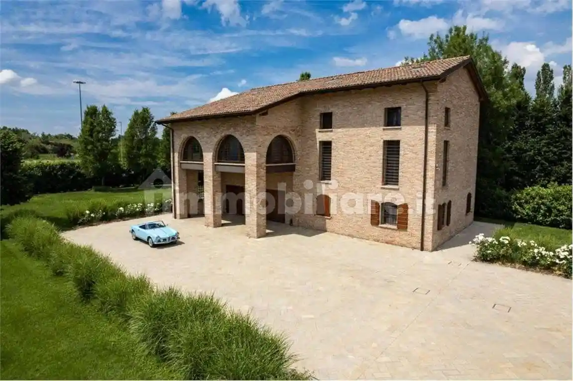 Villa in vendita a Reggio Emilia