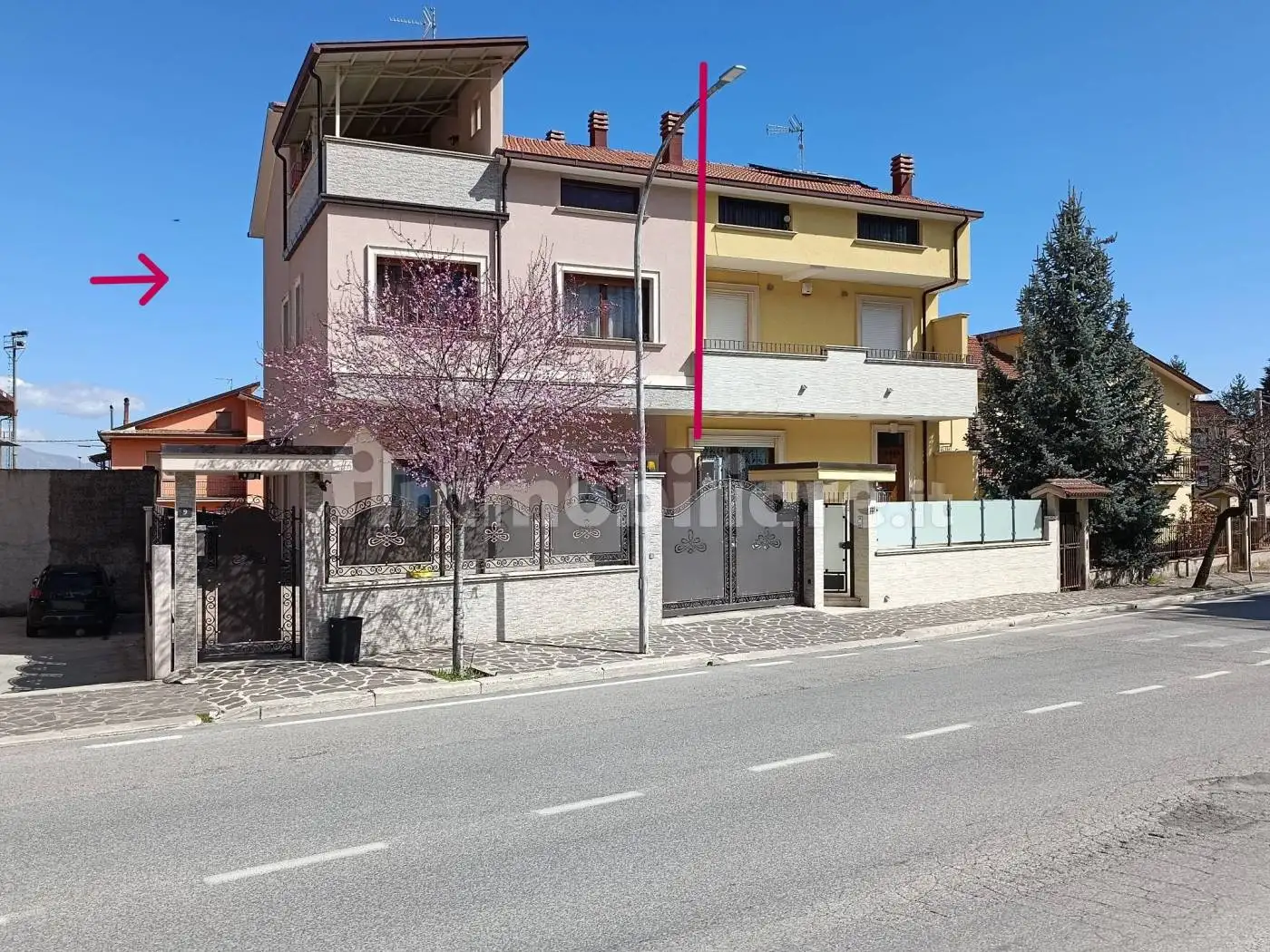 Villa in vendita a Luco dei Marsi