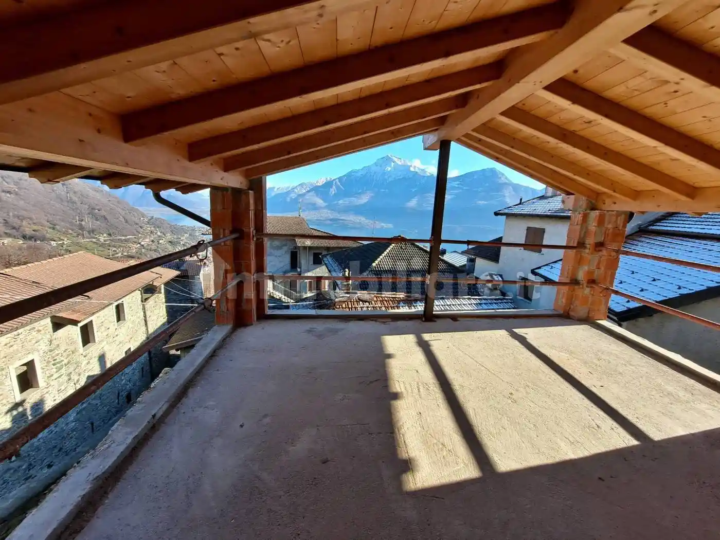 Rustico - Casale in vendita a Gravedona ed Uniti