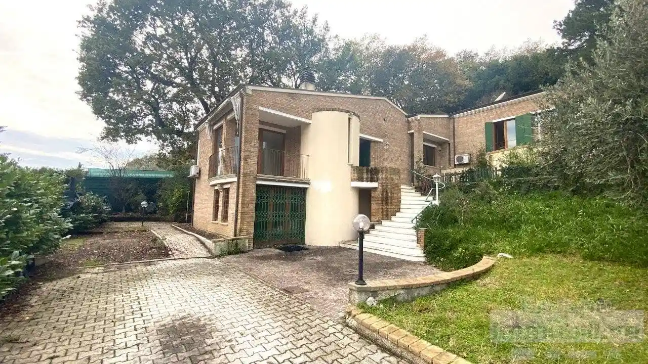 Villa unifamiliare Strada Panoramica Ardizio, Colle Ardizio, Pesaro - foto 2
