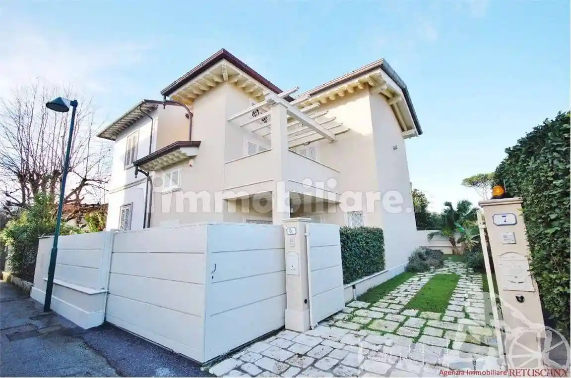 Villa in affitto a Forte dei Marmi
