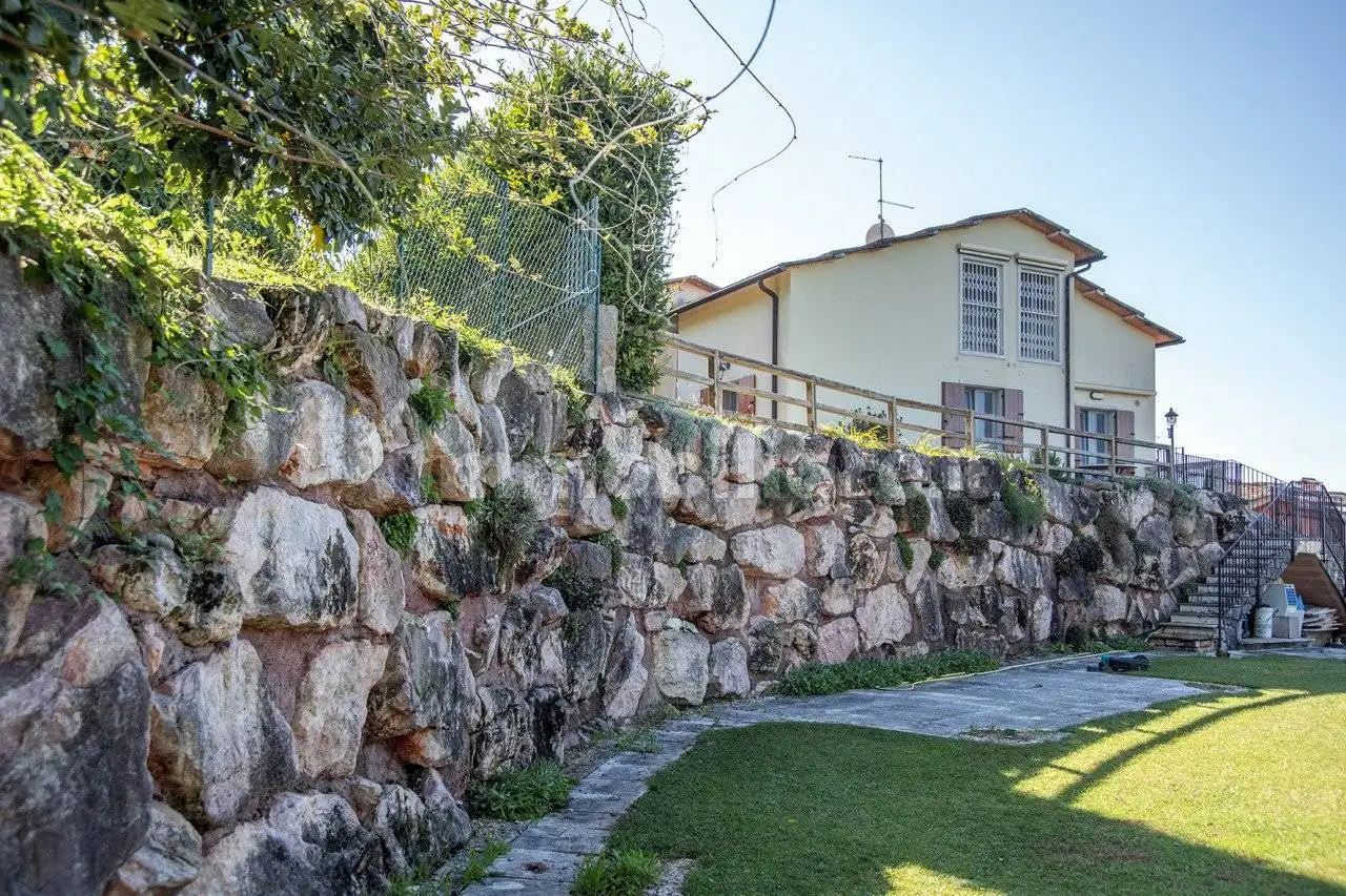 Villa in vendita a Cerro Veronese