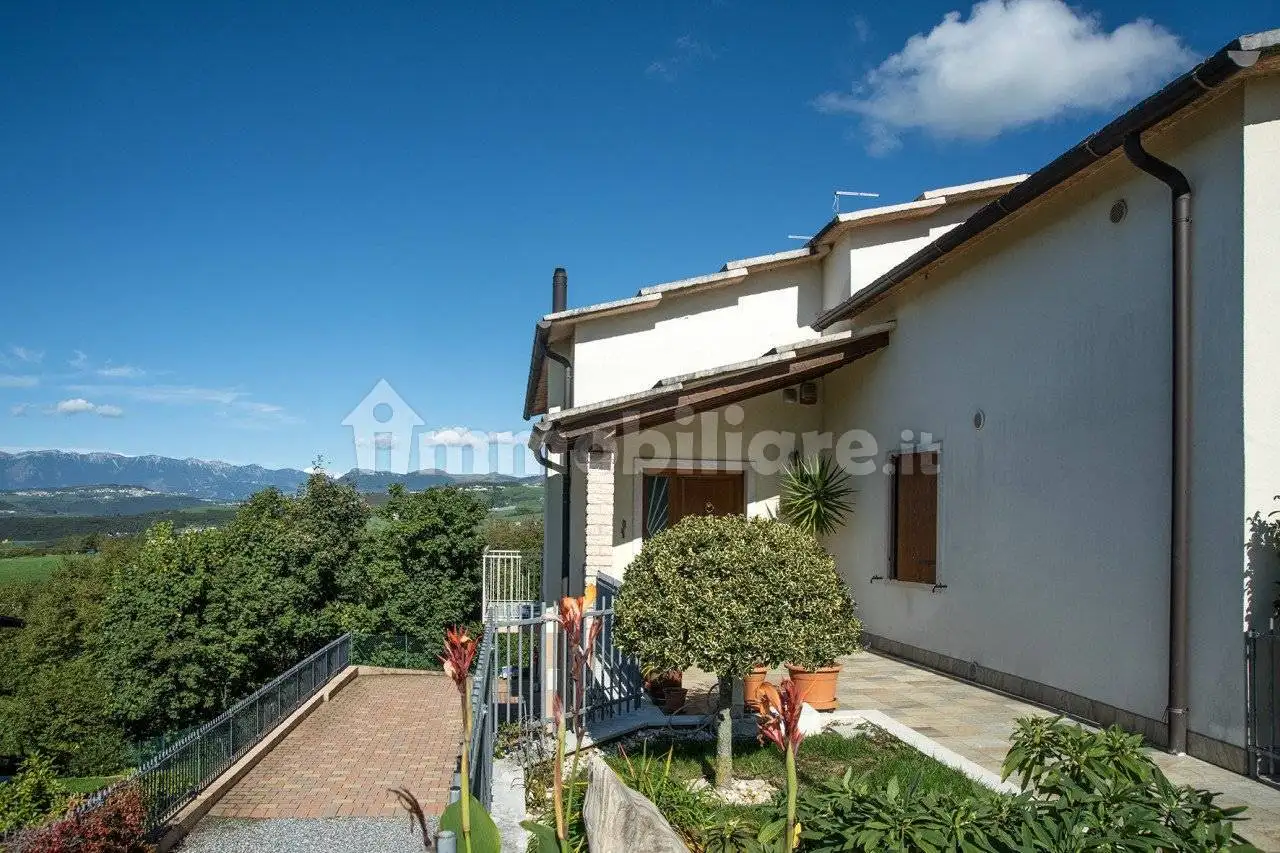 Villa bifamiliare via Don Albrigi, Centro, Cerro Veronese - foto 5