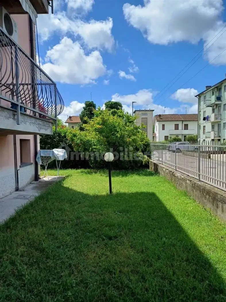 Appartamento in vendita a Corte Palasio