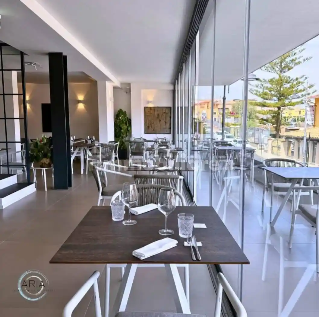 Palazzo - Edificio in vendita a Villasimius