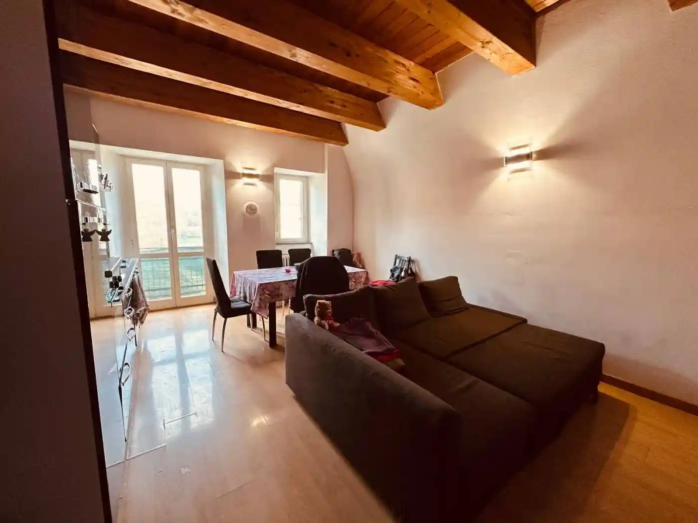 Appartamento in vendita a Montano Lucino