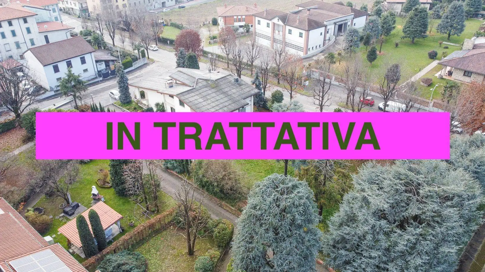 Villa in vendita a Suisio