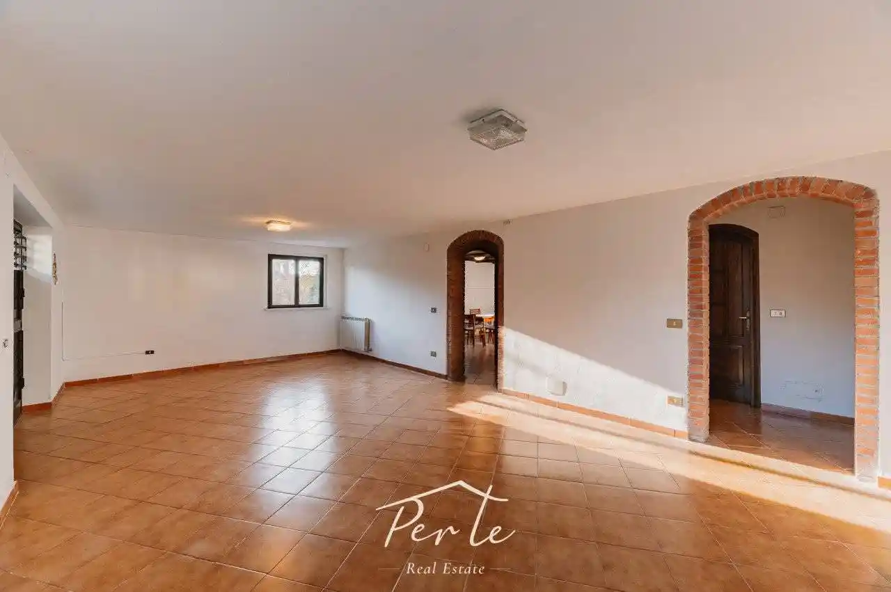 Villa in vendita a Curtatone