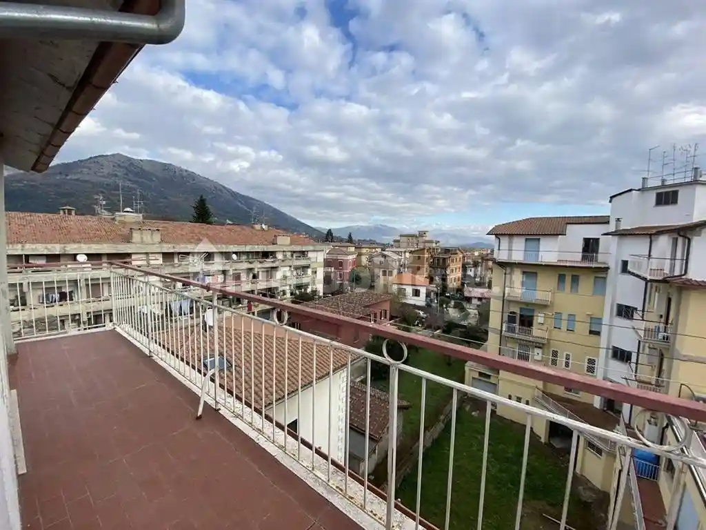 Appartamento in vendita a Cave