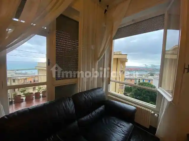 Appartamento in vendita a Genova