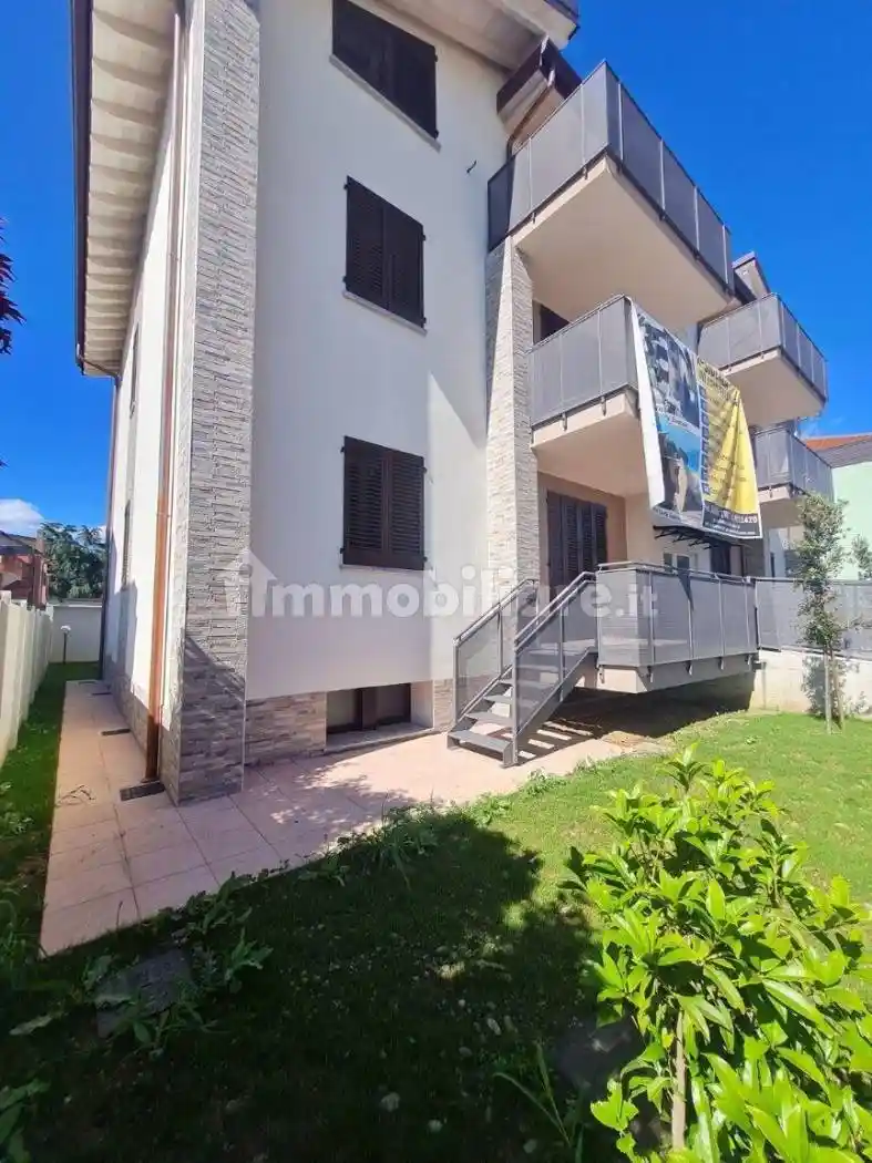 Appartamento in vendita a Caponago