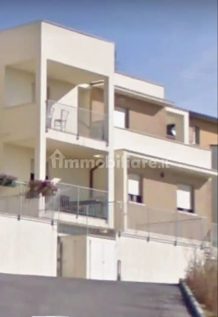 Villa in vendita a Agugliano