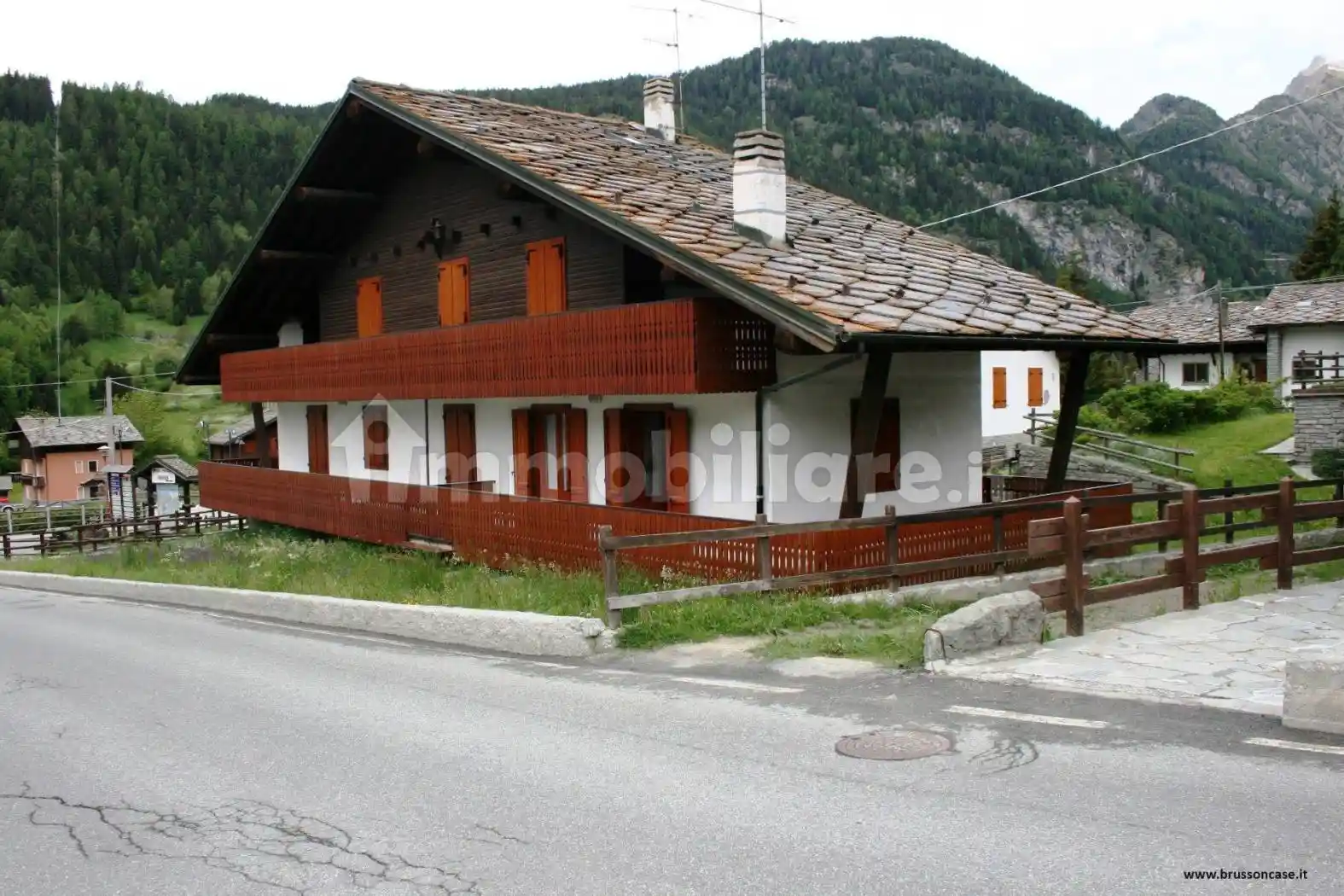 Appartamento in vendita a Brusson