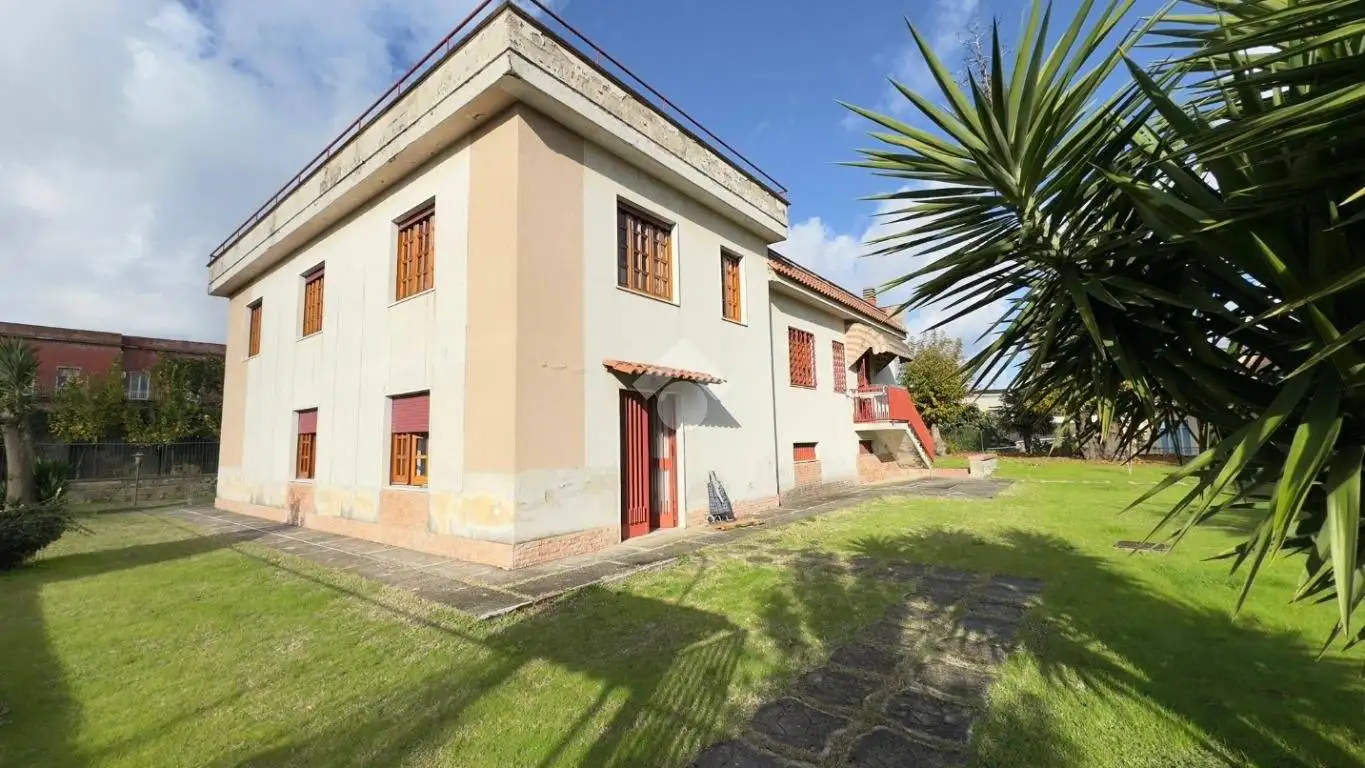 Villa in vendita a Napoli
