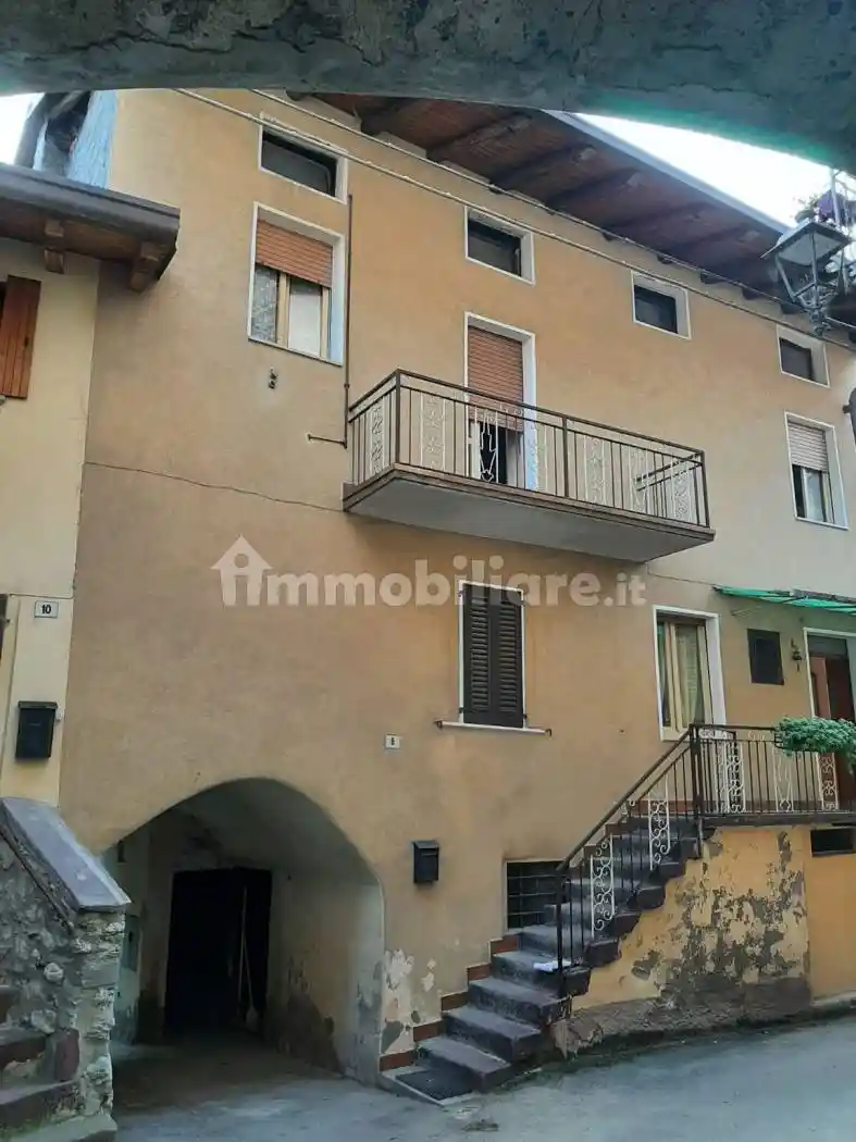 Casa indipendente in vendita a Angolo Terme