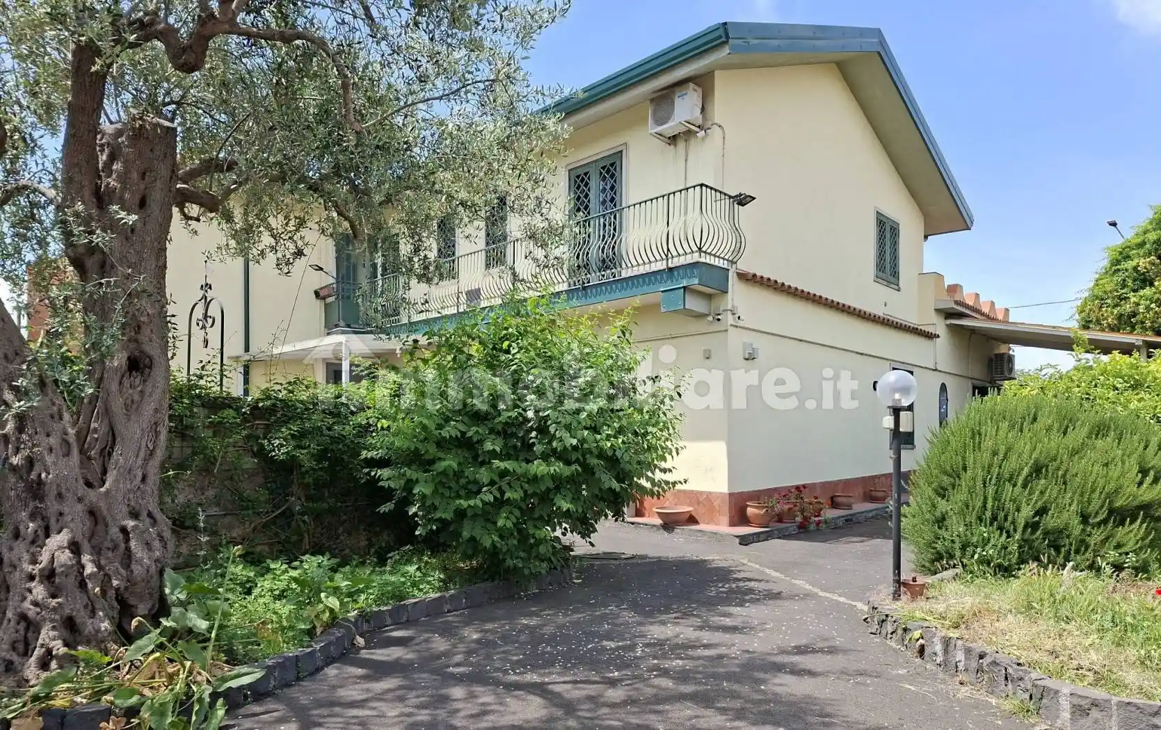 Villa in vendita a Sant'Agata li Battiati