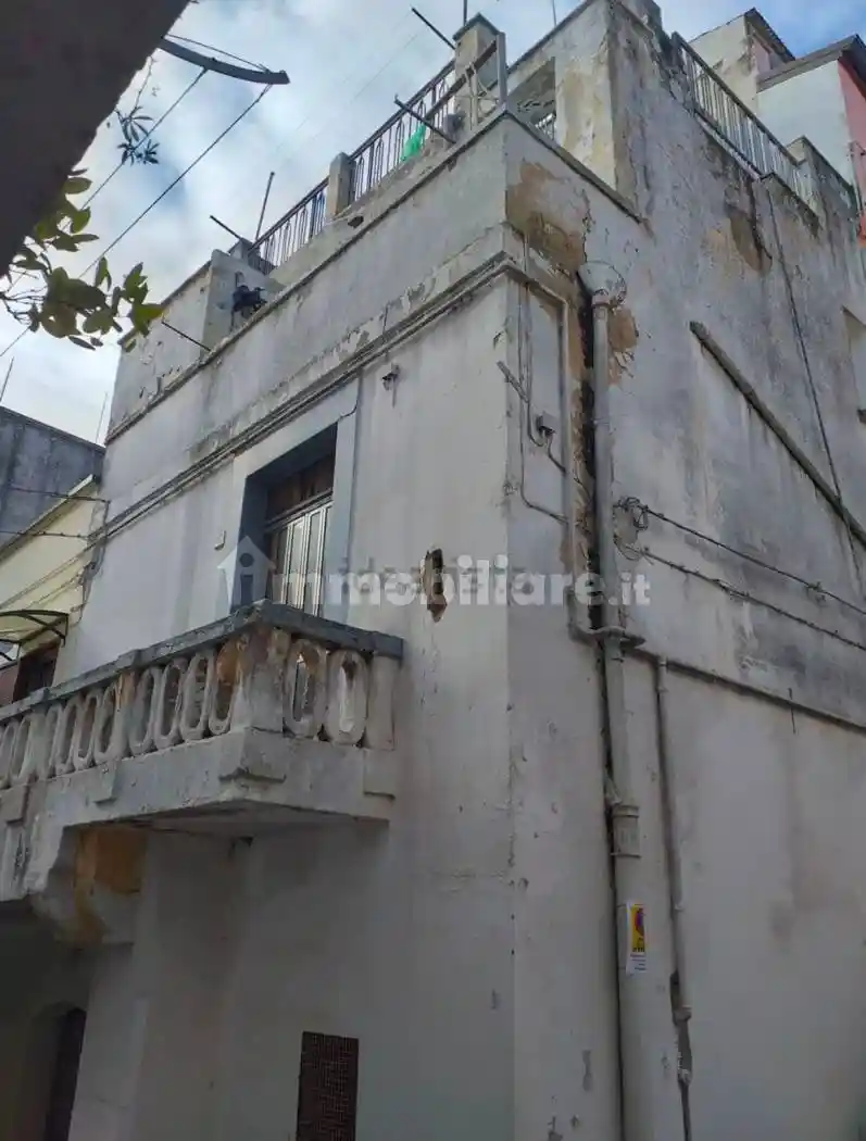 Casa indipendente in vendita a Gioia del Colle