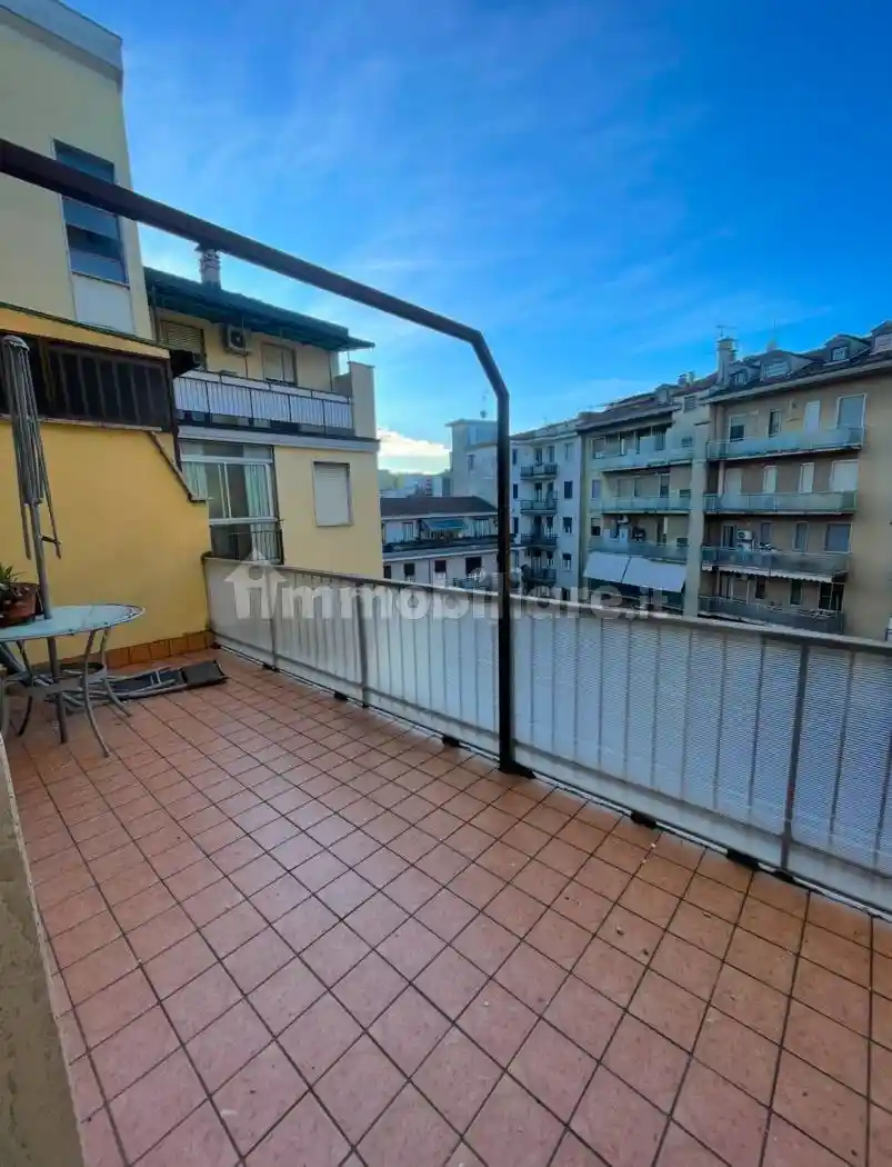 Appartamento in vendita a Piacenza