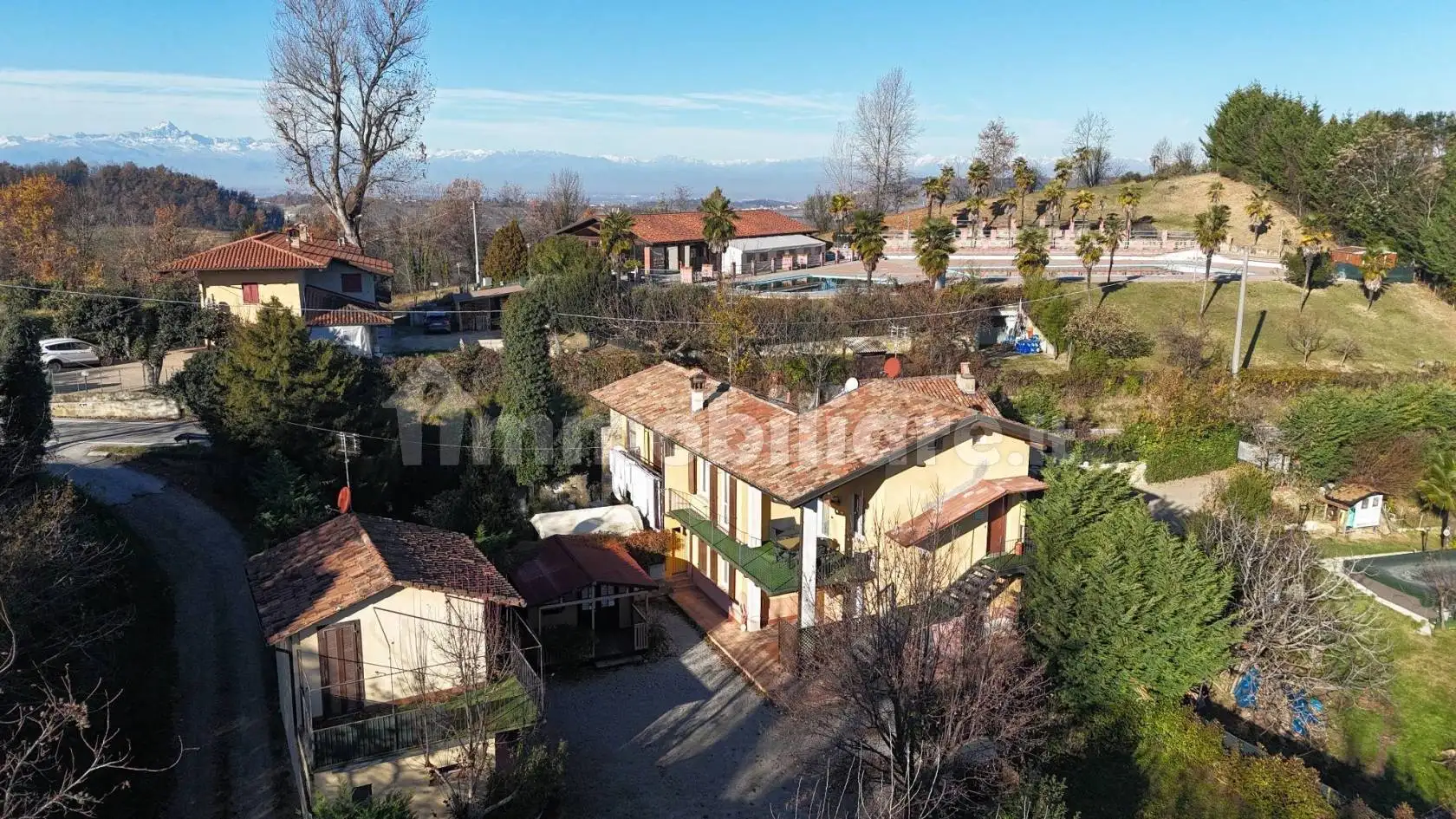 Rustico - Casale in vendita a Monforte d'Alba