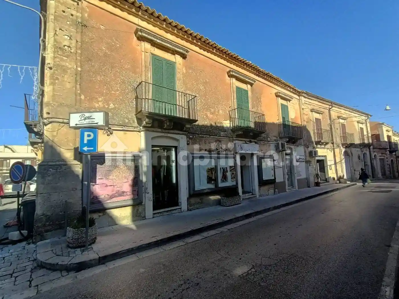 Palazzo - Edificio in vendita a Chiaramonte Gulfi