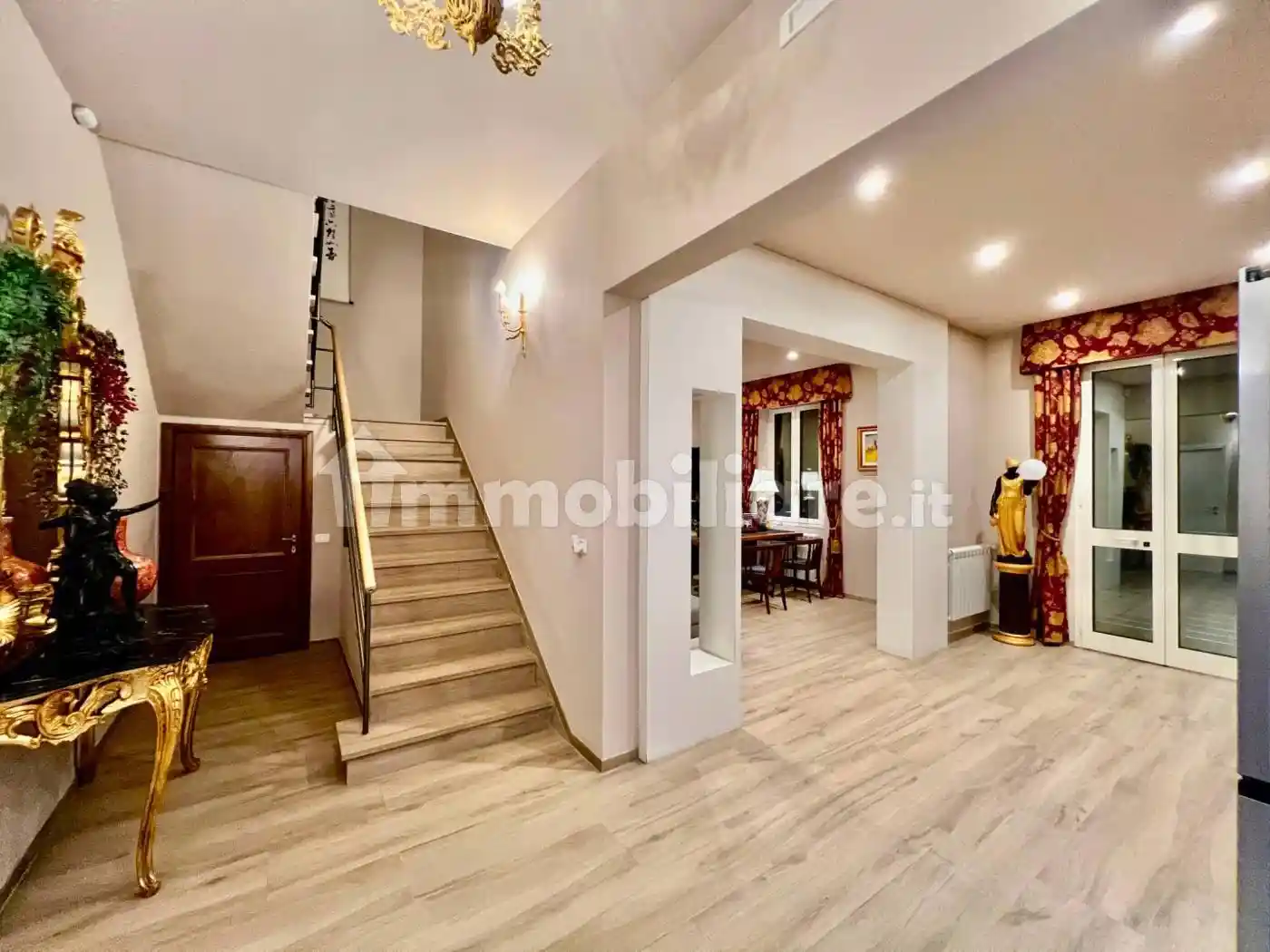 Villa in vendita a Campi Bisenzio