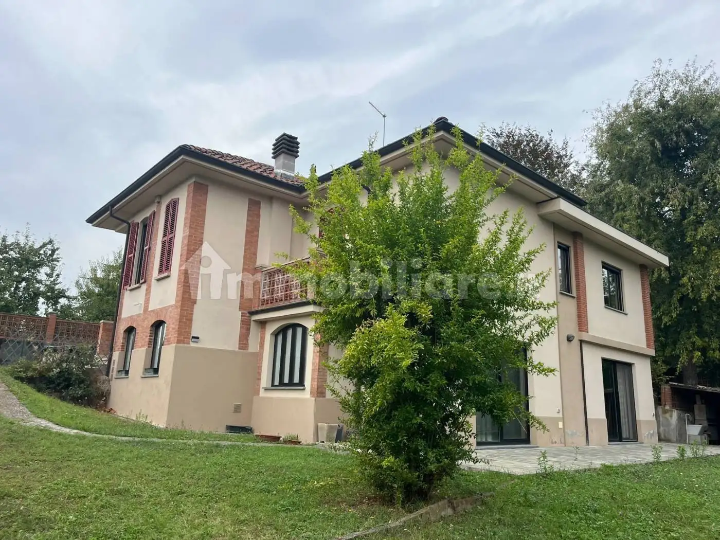 Villa in affitto a Asti