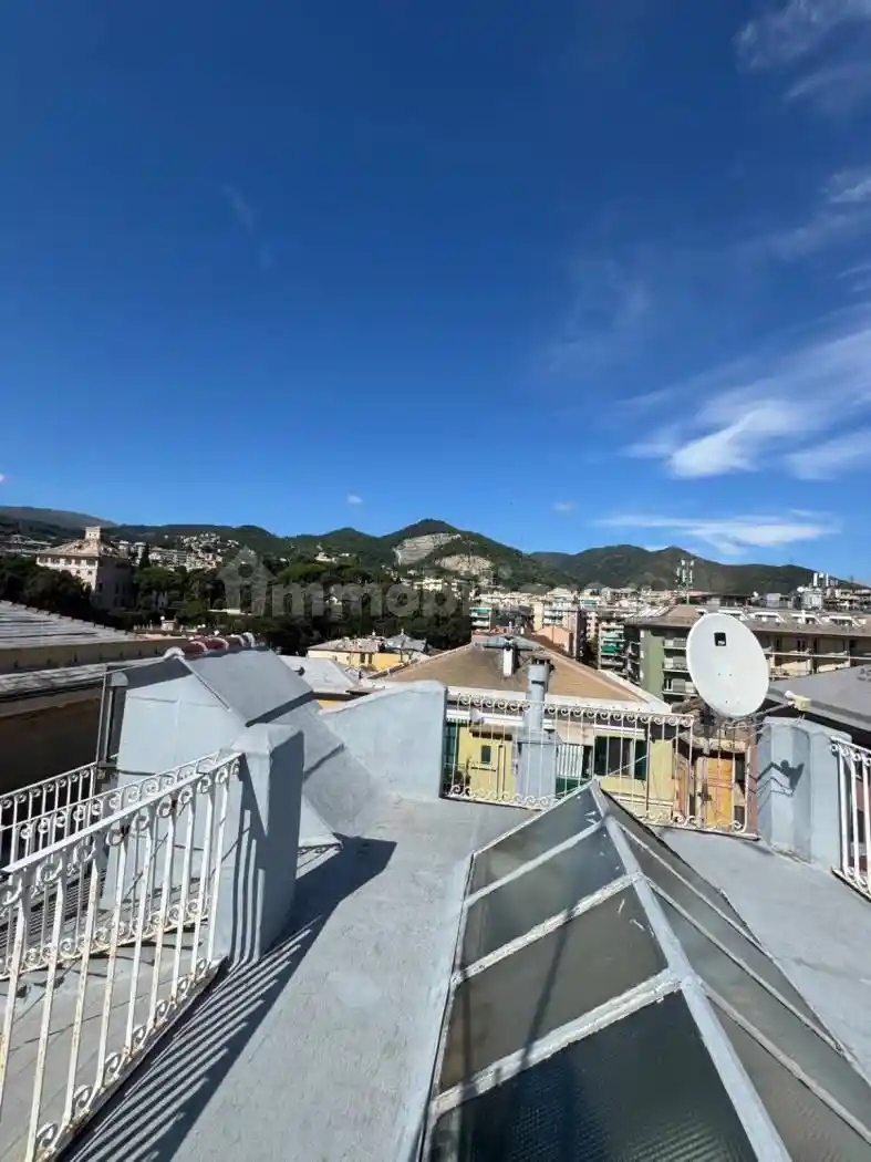 Appartamento in vendita a Genova