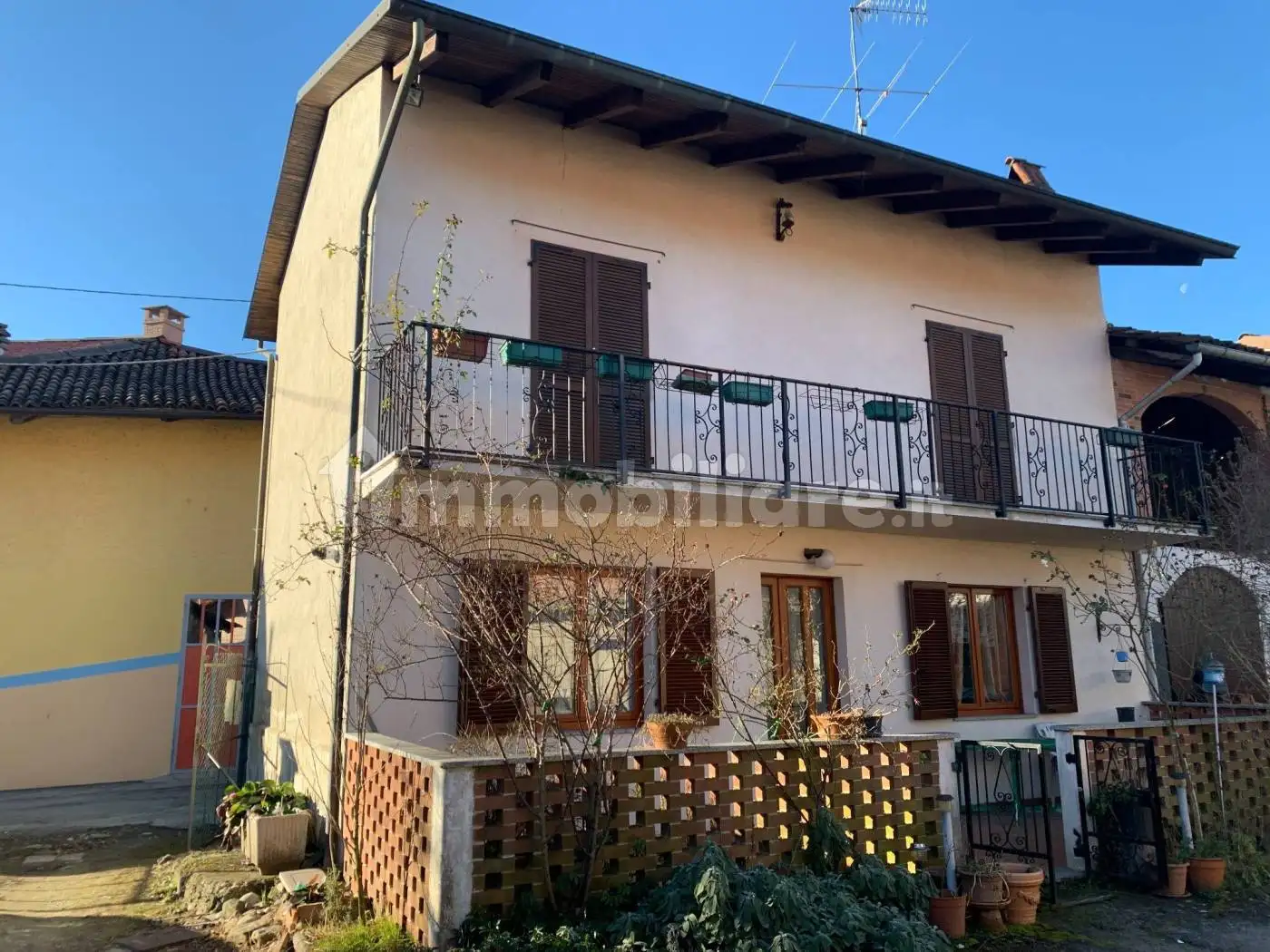 Casa indipendente in vendita a Cossano Canavese