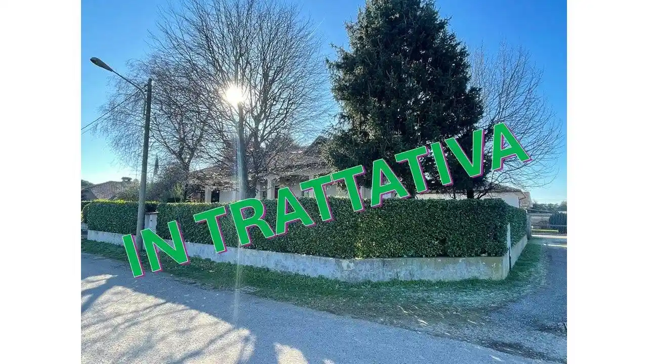 Villa in vendita a Arconate