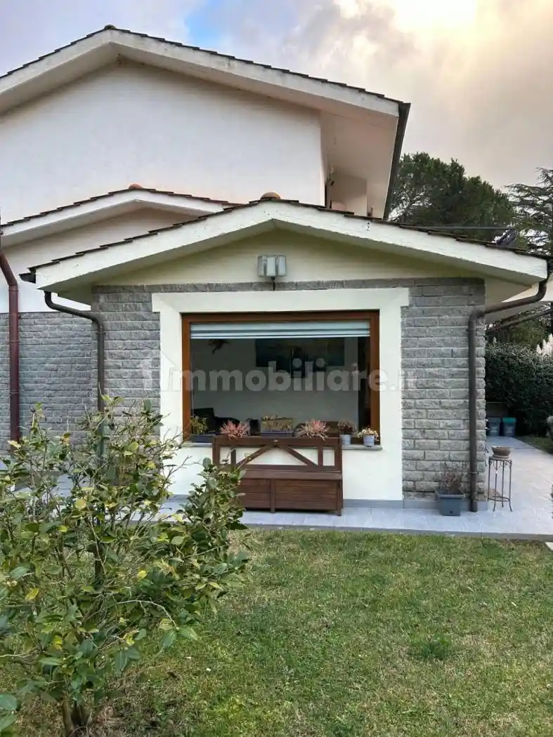 Villetta a schiera in vendita a Ronciglione