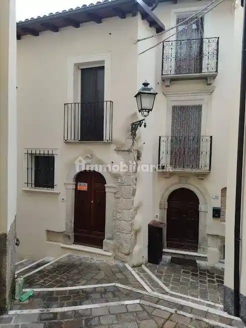 Casa indipendente in vendita a Anversa degli Abruzzi