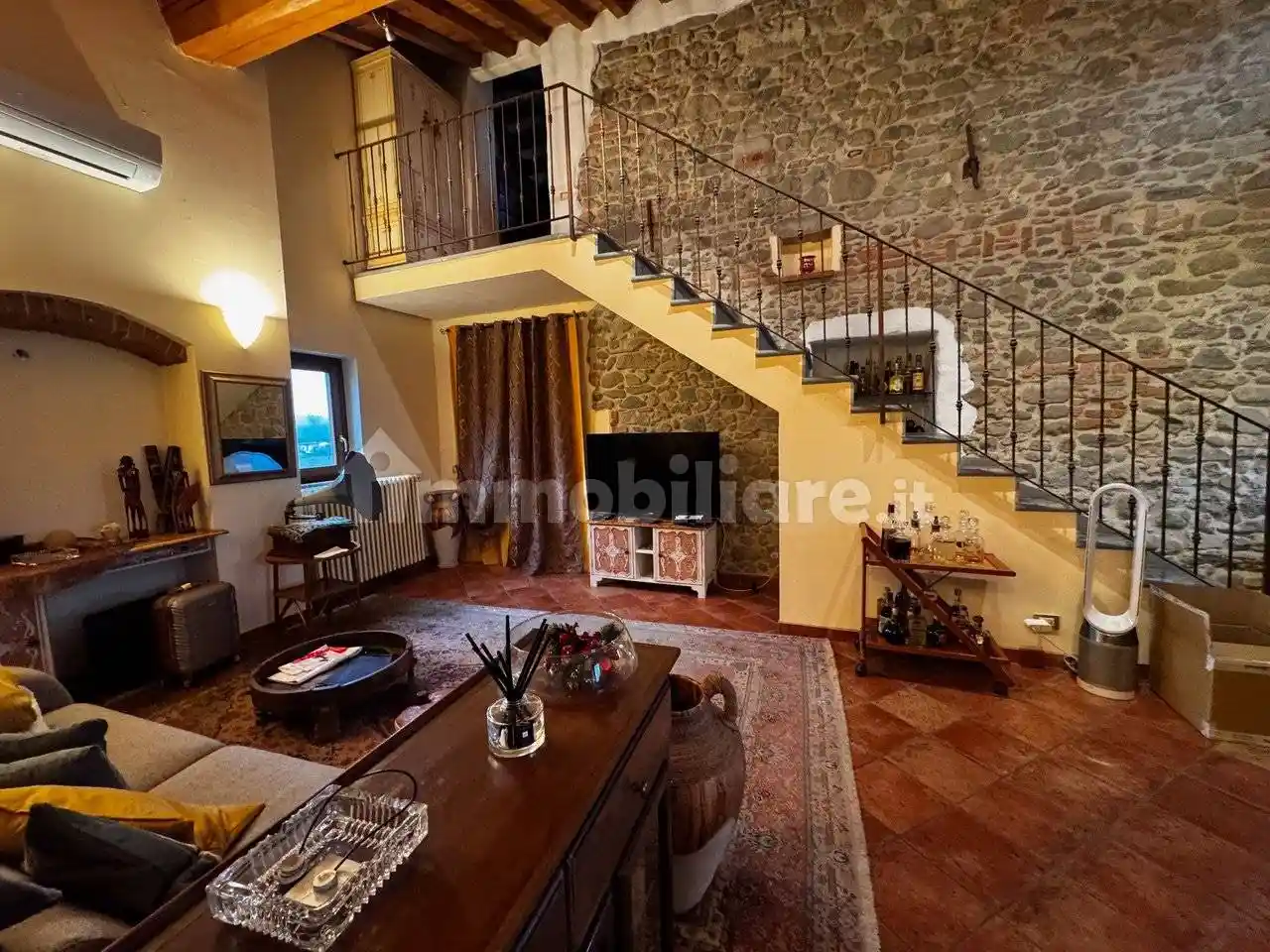 Casa indipendente in vendita a Figline e Incisa Valdarno