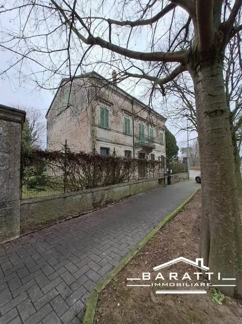 Villa in vendita a Quistello