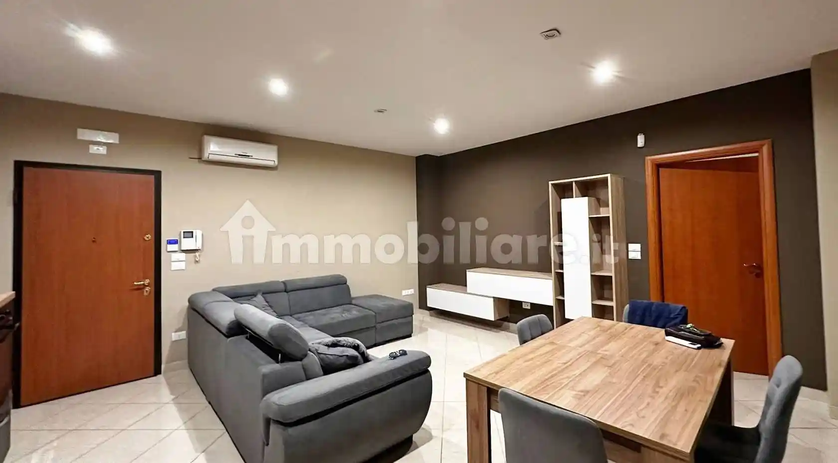 Trilocale viale degli Artigiani 50, Villaggio Artigiani - Via Manfredonia, Foggia - foto 3