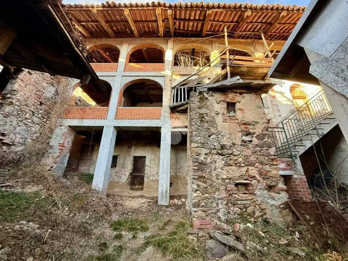 Rustico - Casale in vendita a Castellamonte