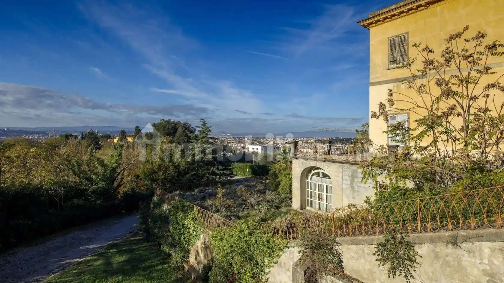 Casa indipendente in vendita a Firenze