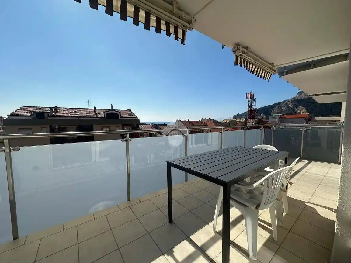 Appartamento in affitto a Finale Ligure