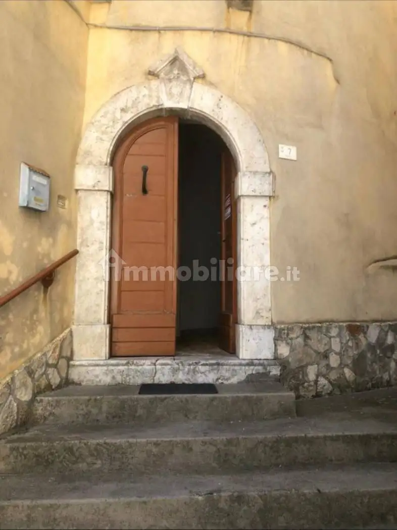 Appartamento in vendita a Picinisco